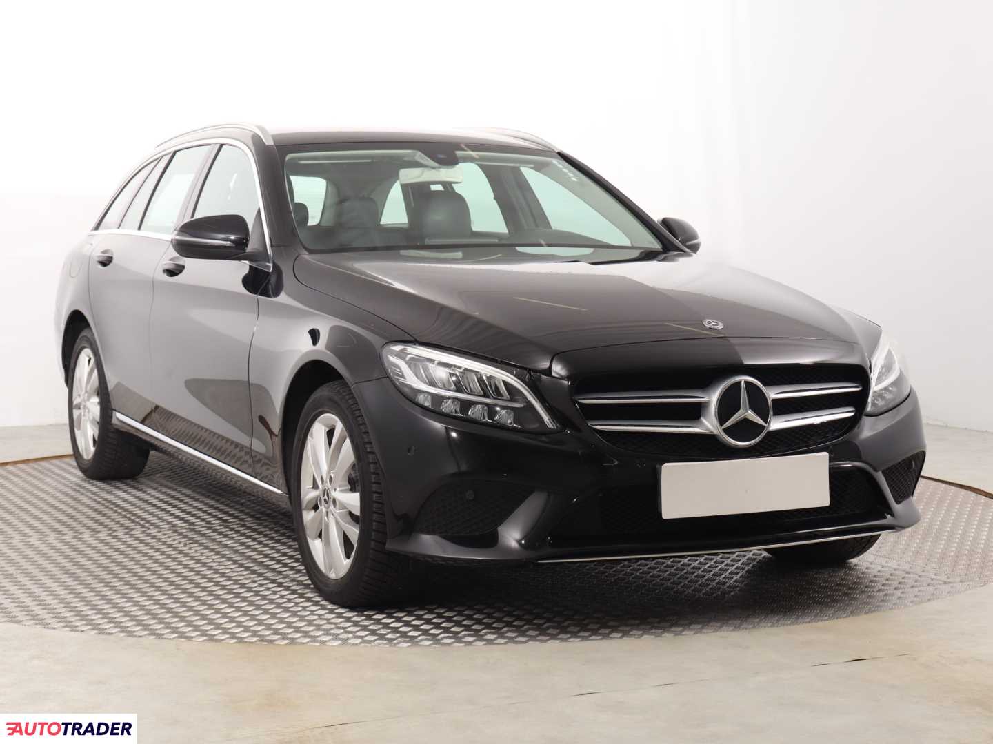 Mercedes C-klasa 2019 1.6 158 KM
