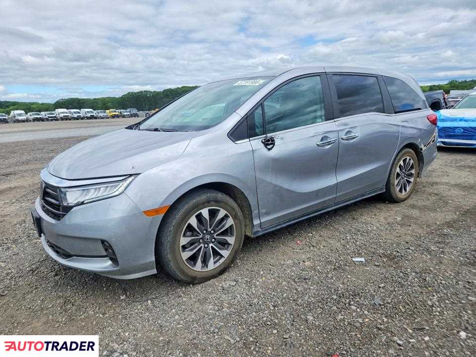 Honda Odyssey 2021 3