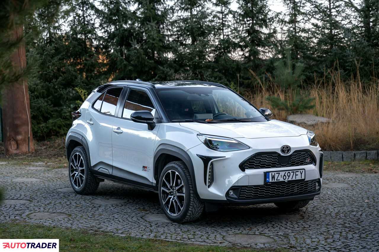 Toyota Pozostałe 2022 1.5 125 KM