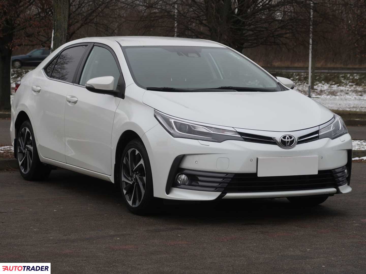 Toyota Corolla 1.6 130 KM 2016r. (Piaseczno)