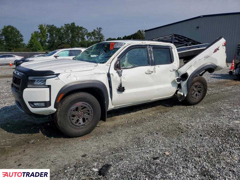 Nissan Frontier 2025