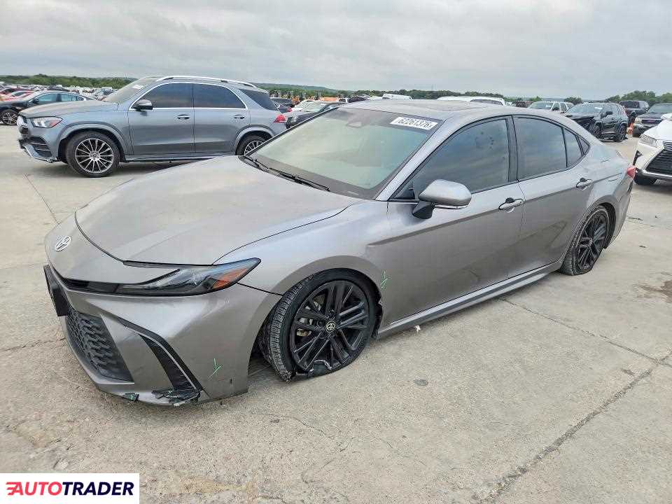 Toyota Camry 2025 2