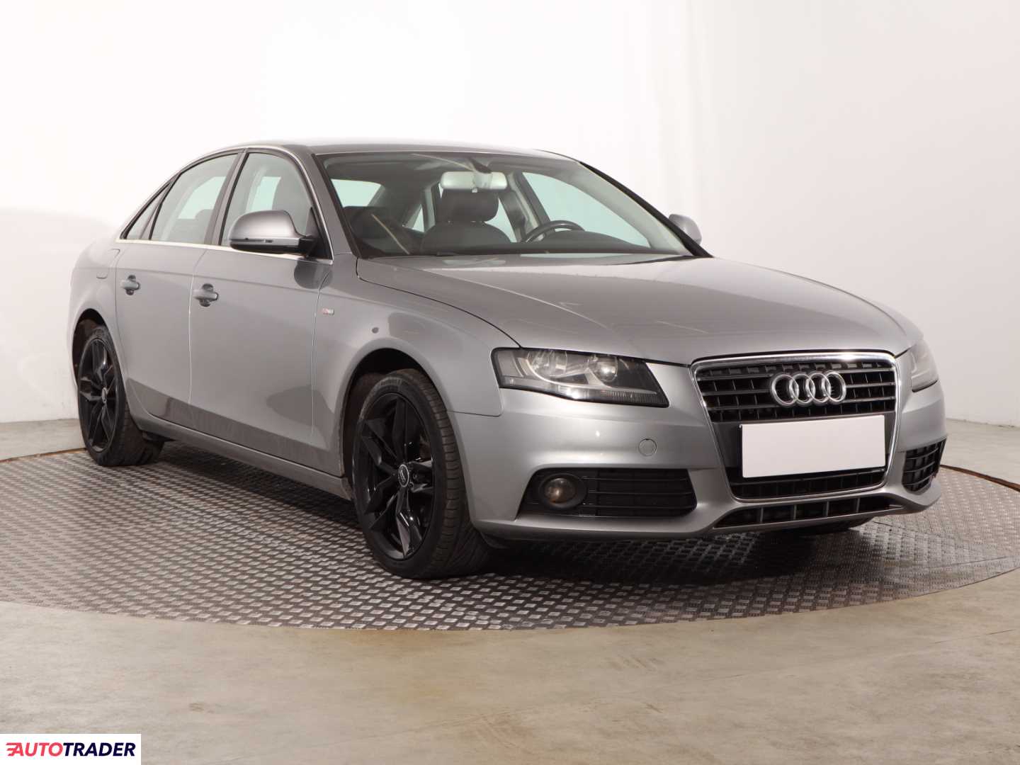 Audi A4 2008 2.0 140 KM