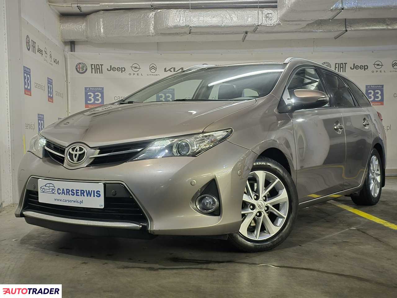 Toyota Auris 2013 1.6 132 KM