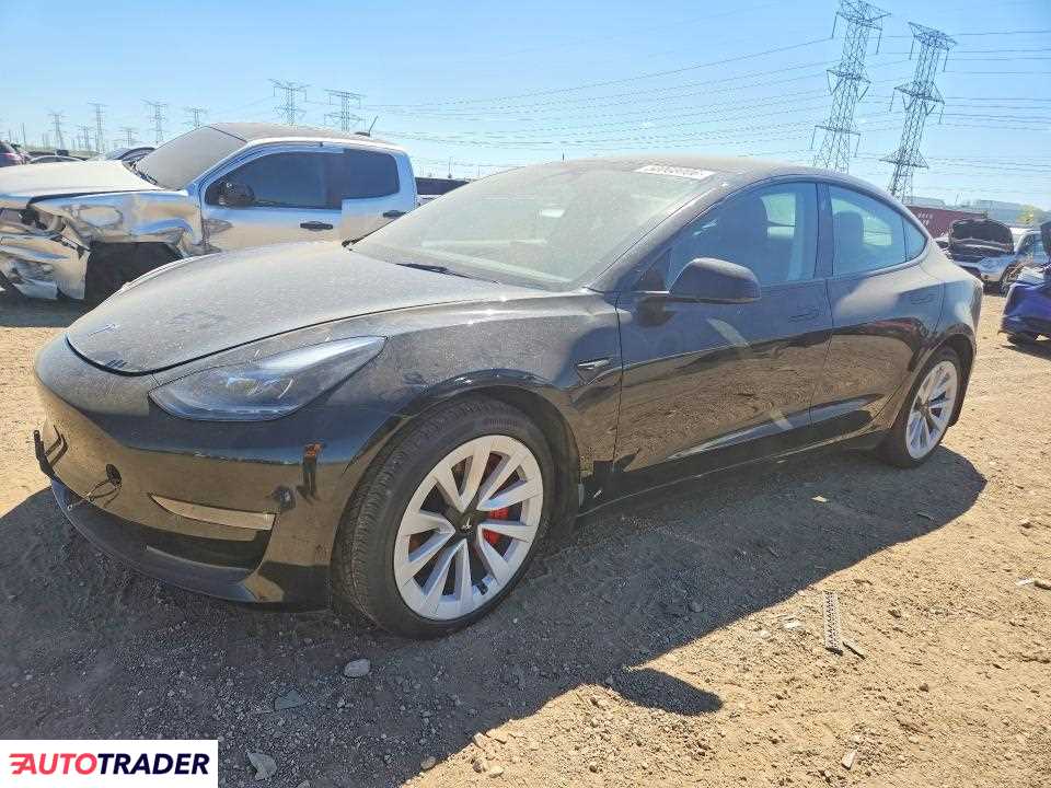 Tesla Model 3 2023
