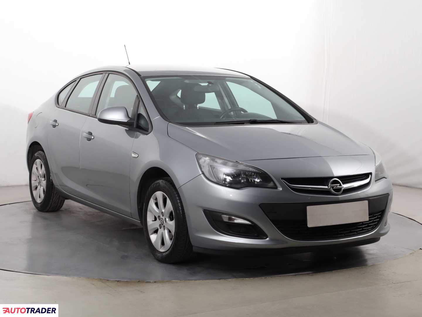 Opel Astra 1.4 138 KM 2015r. (Piaseczno)