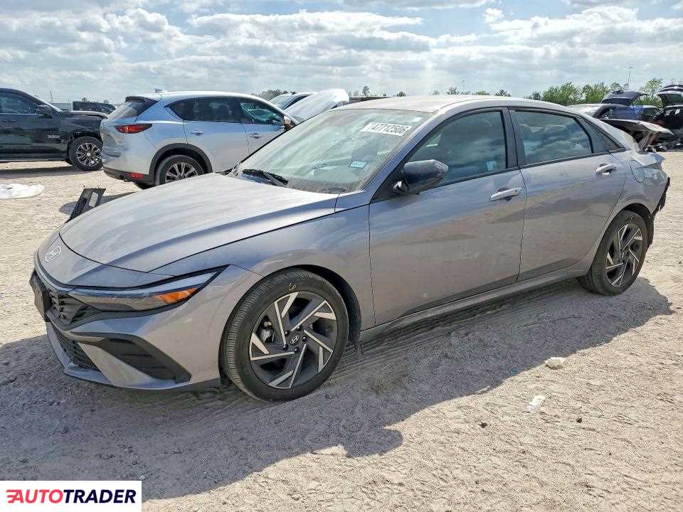 Hyundai Elantra 2025 2