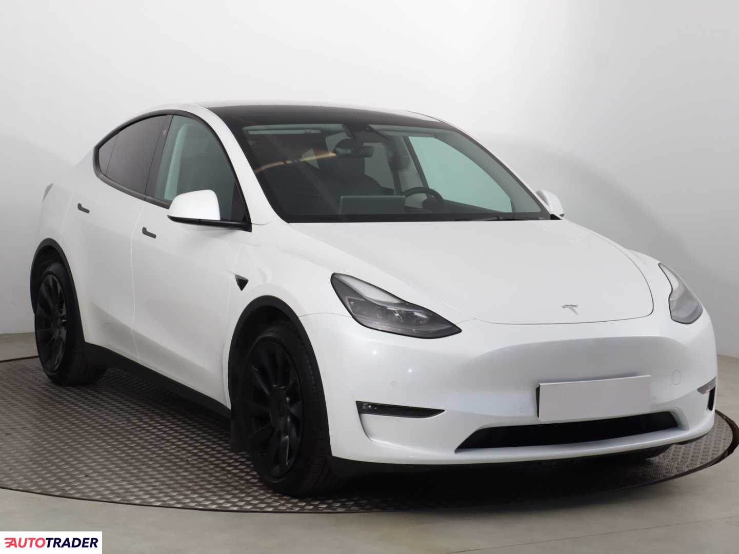 Tesla Model Y 2022 506 KM