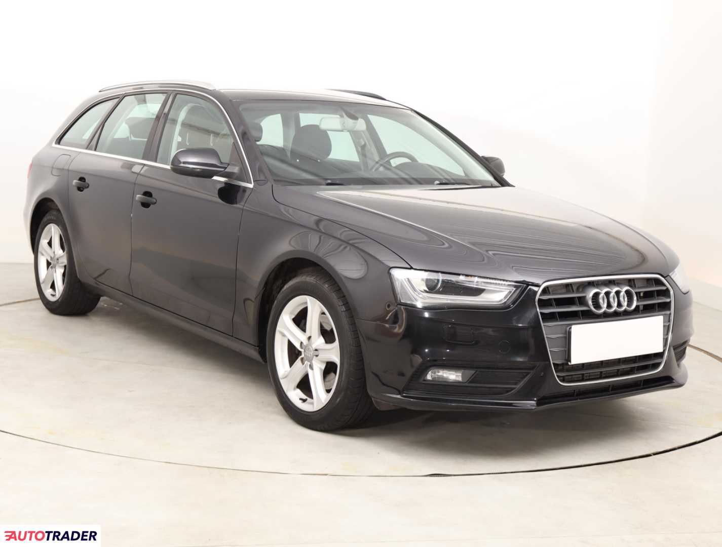 Audi A4 2013 2.0 147 KM