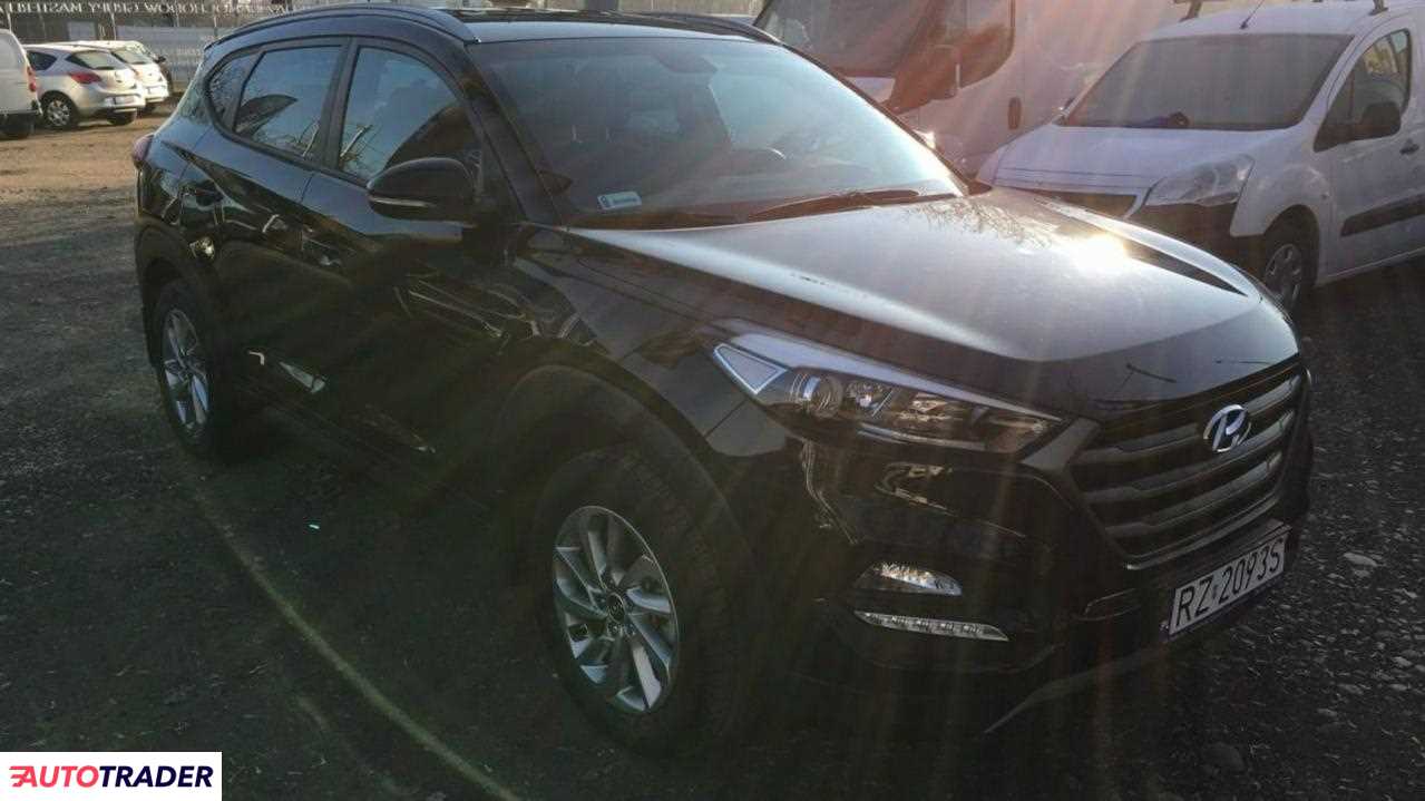 Hyundai Tucson 2016 1.7 115 KM Hyundai Tucson 2016 1.7 115 KM
