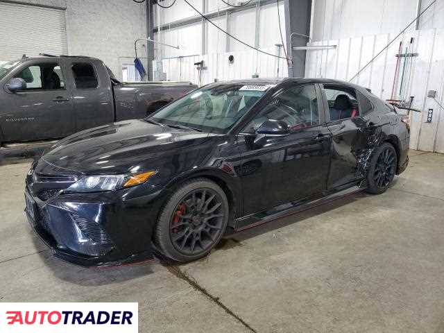 Toyota Camry 2020 3