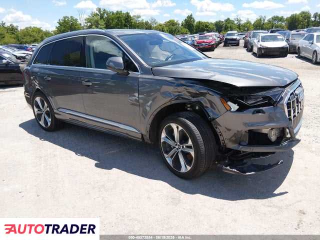 Audi Q7 2021 3