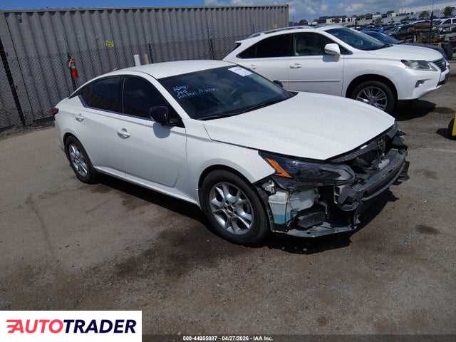 Nissan Altima 2023 2