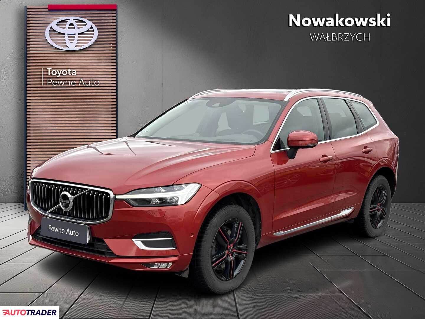 Volvo Pozostałe 2021 2.0 235 KM