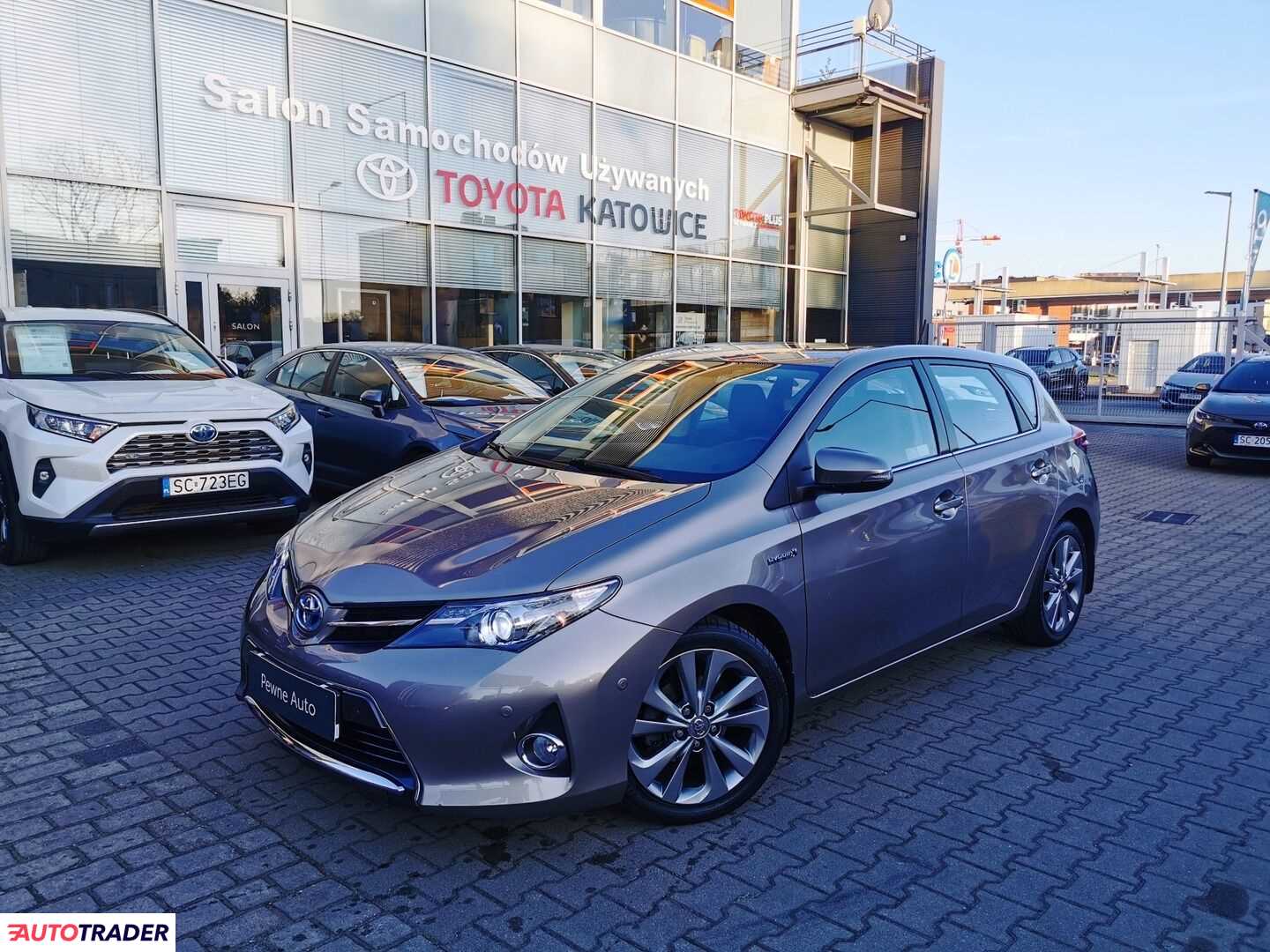 Toyota Auris 2013 1.8 136 KM
