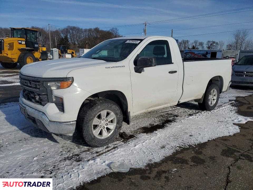 Chevrolet Silverado 2022 5
