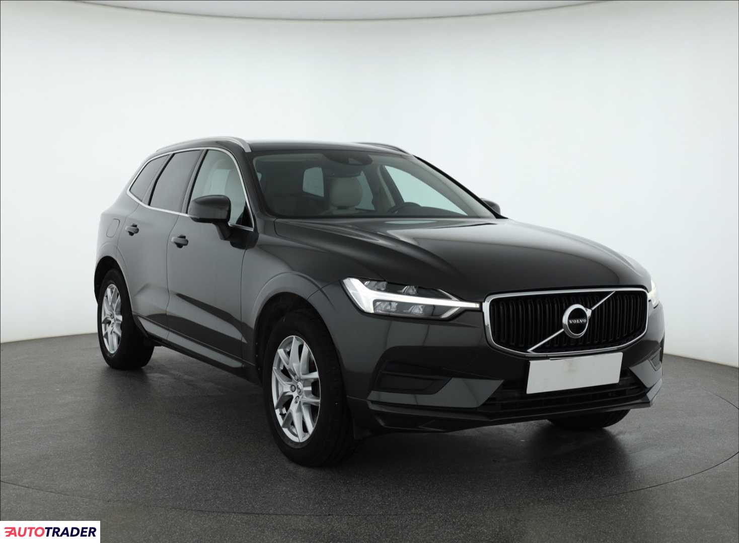 Volvo XC60 2018 2.0 246 KM