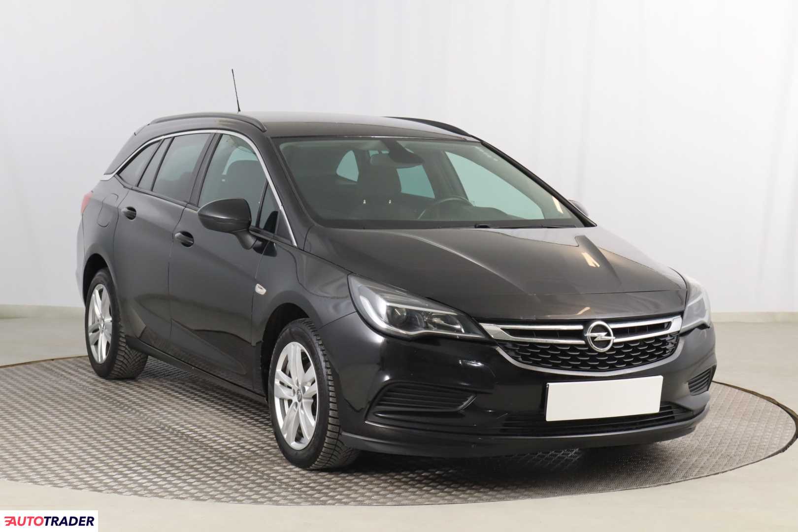 Opel Astra 2017 1.6 108 KM