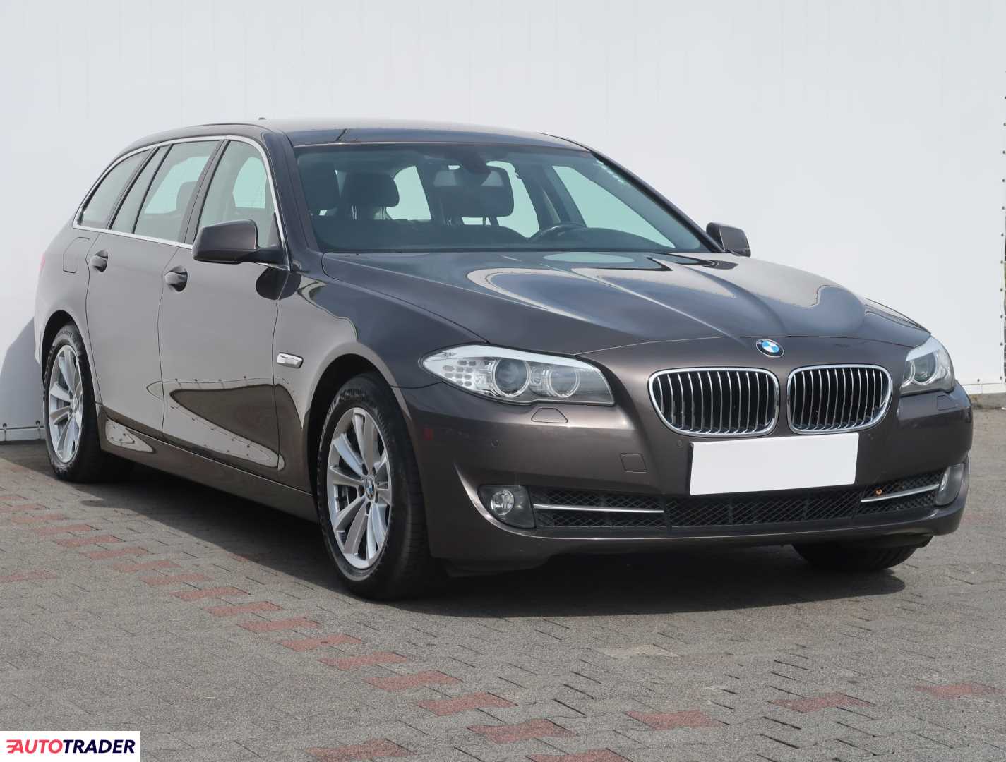 BMW 520 2013 2.0 181 KM