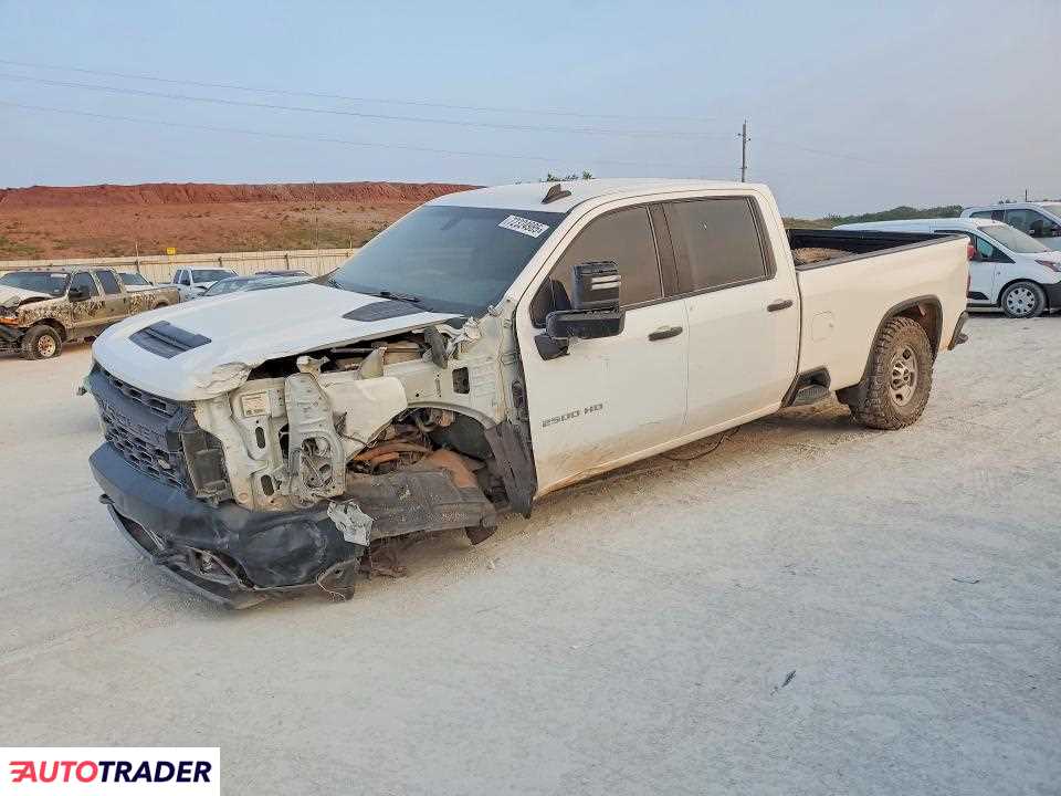 Chevrolet Silverado 2022 6