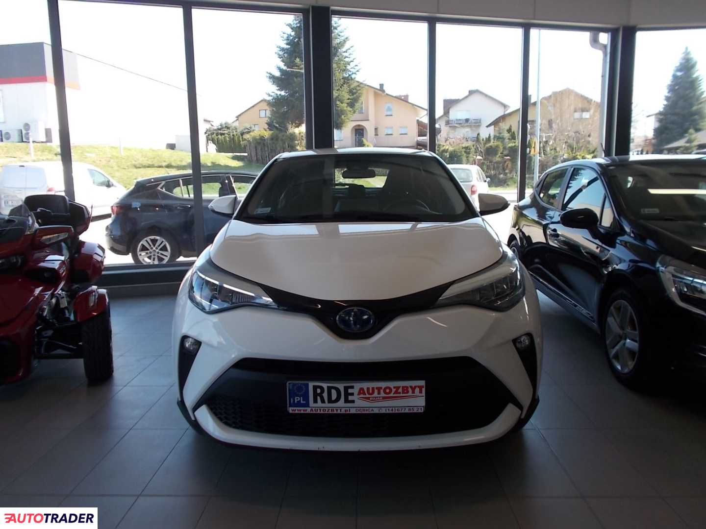Toyota C-HR 2022 1.8 122 KM