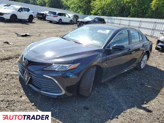 Toyota Camry 2.0 benzyna 2023r. (WINDSOR)