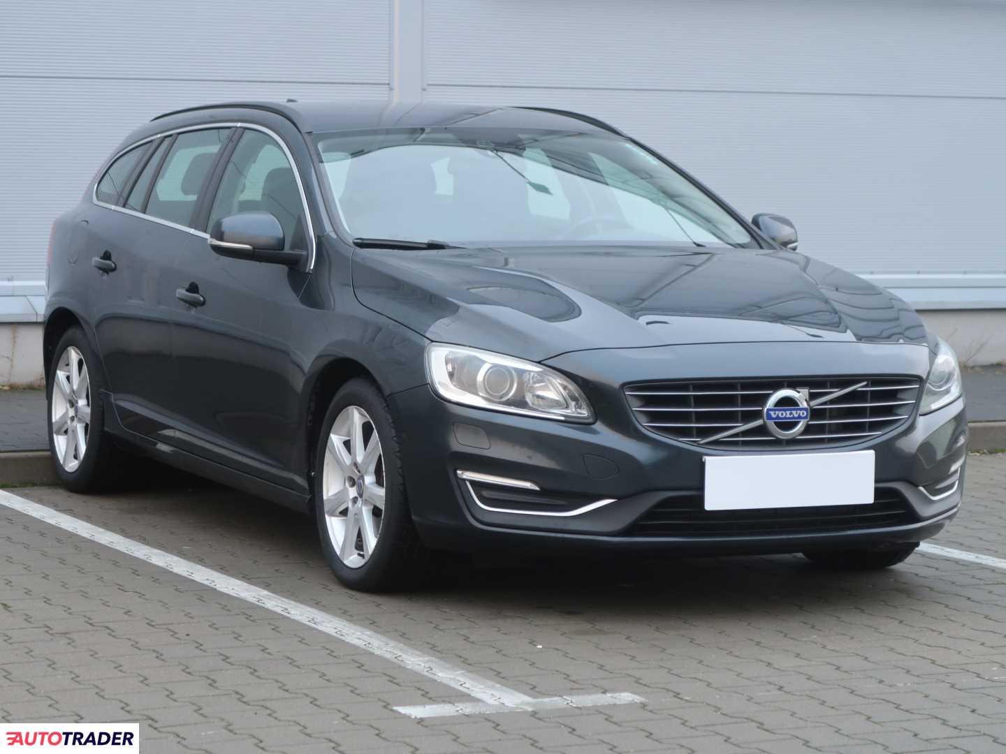 Volvo V60 2016 2.0 147 KM