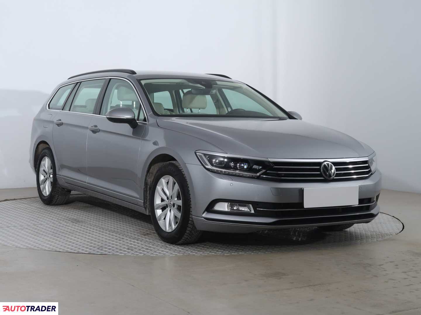 Volkswagen Passat 2.0 147 KM 2019r. (Piaseczno)