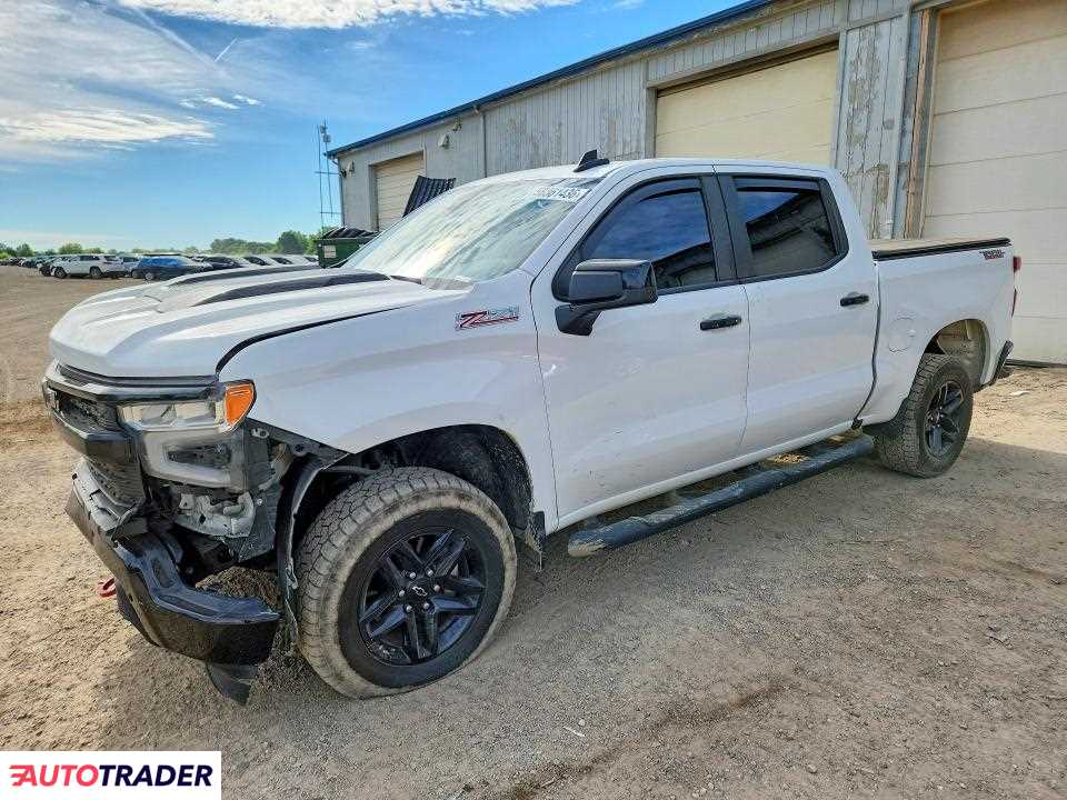 Chevrolet Silverado 2022 5