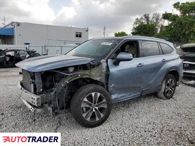 Toyota Highlander 3.0 benzyna 2022r. (OPA LOCKA)