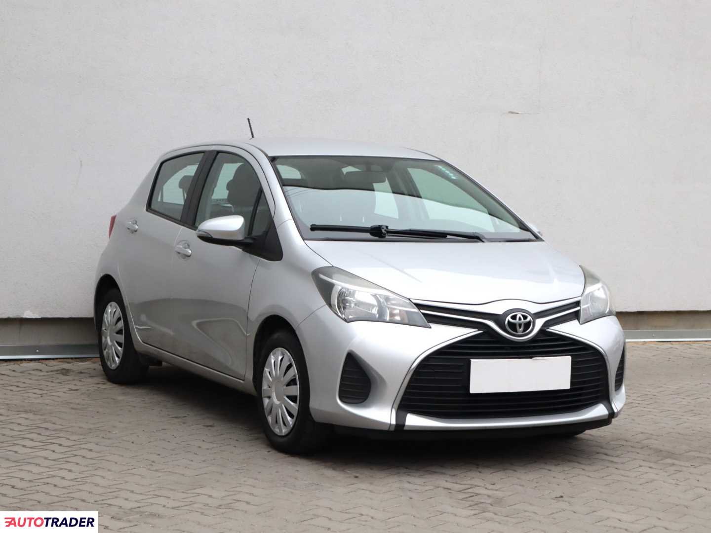 Toyota Yaris 1.0 68 KM 2016r. (Piaseczno)