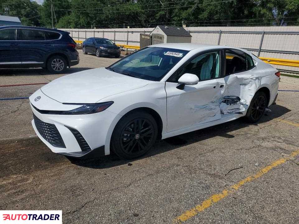 Toyota Camry 2025 2