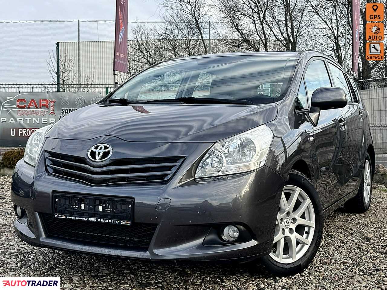 Toyota Verso 2010 2.0 126 KM