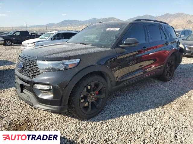 Ford Explorer 2022 3