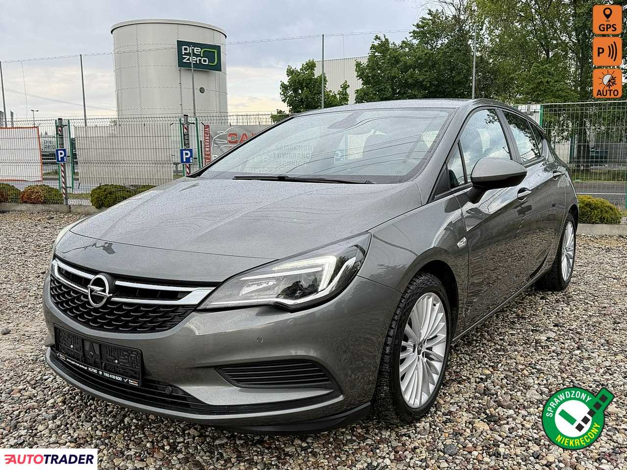 Opel Astra 2017 1.6 110 KM