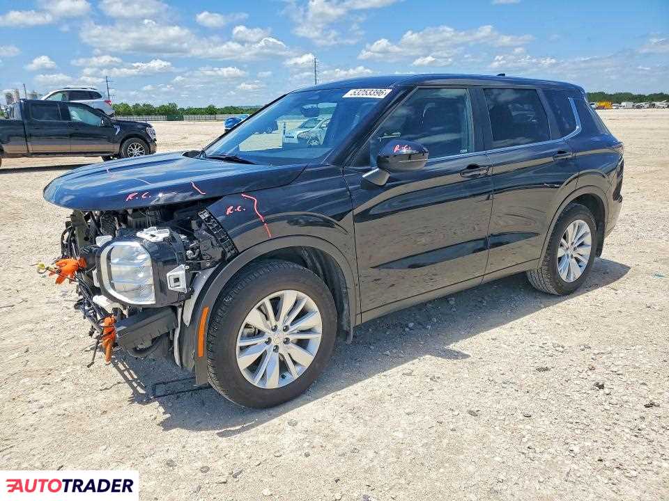 Mitsubishi Outlander 2025 2