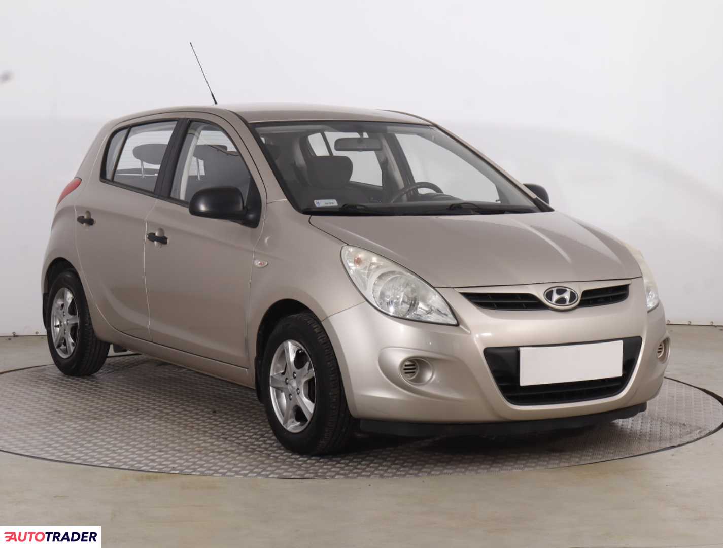Hyundai i20 2010 1.2 76 KM