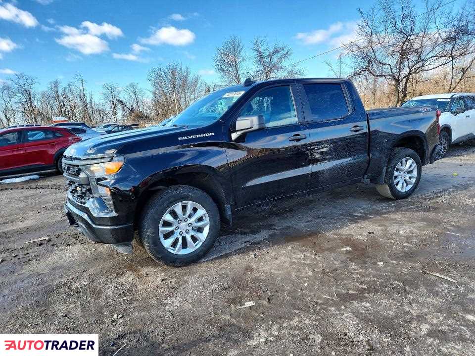 Chevrolet Silverado 2023 2