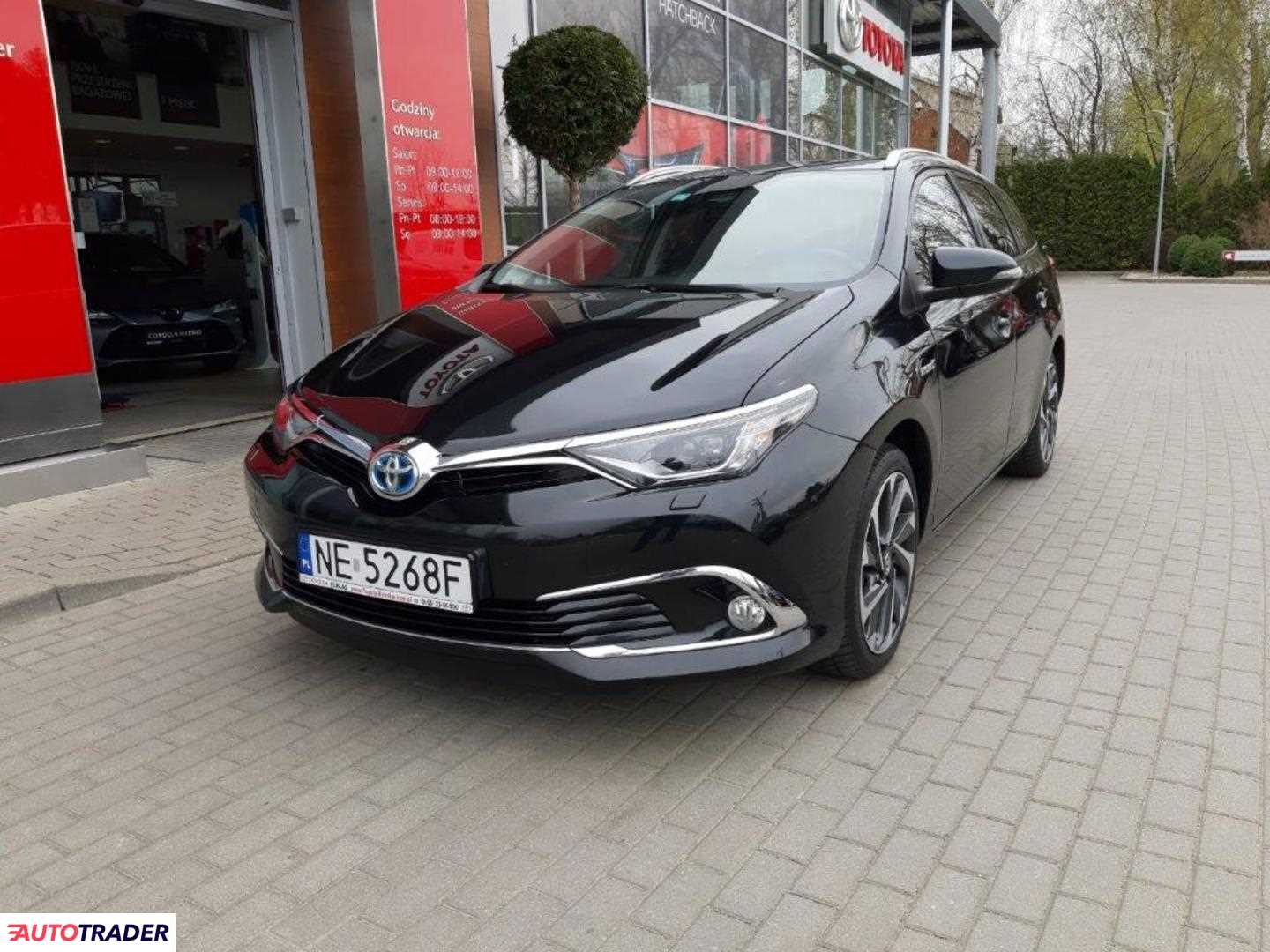 Toyota Auris 2016 1.8 99 KM Toyota Auris 2016 1.8 99 KM