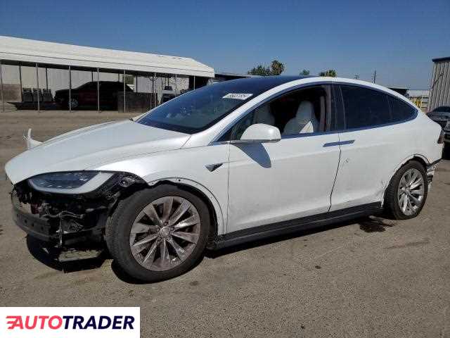 Tesla Model X 2018