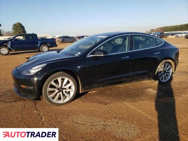 Tesla Model 3 benzyna 2019r. (LONGVIEW)