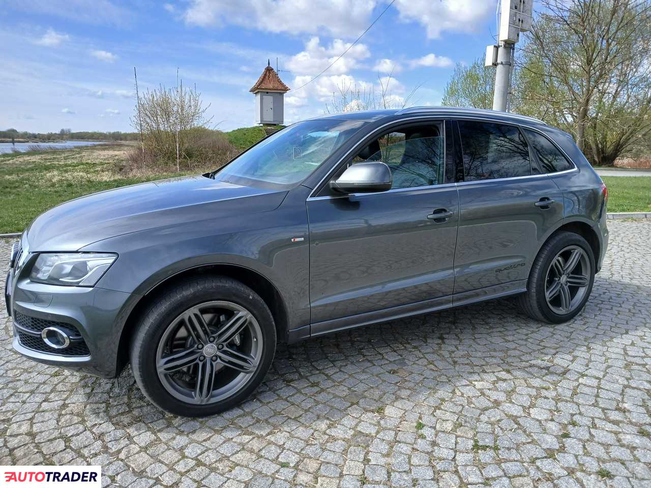 Audi Q5 2010 0.0 240 KM Audi Q5 2010 0.0 240 KM