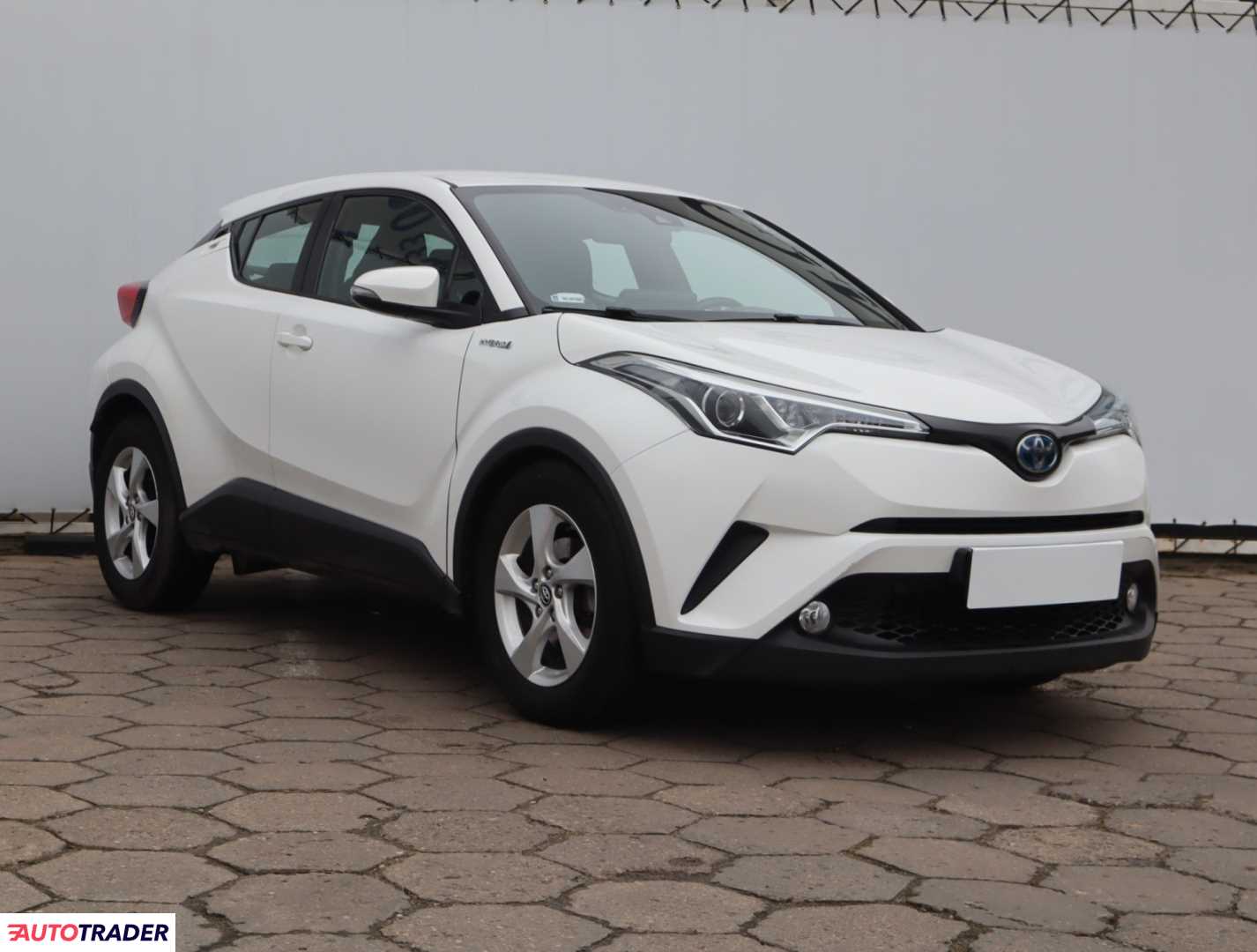 Toyota C-HR 2017 1.8 120 KM