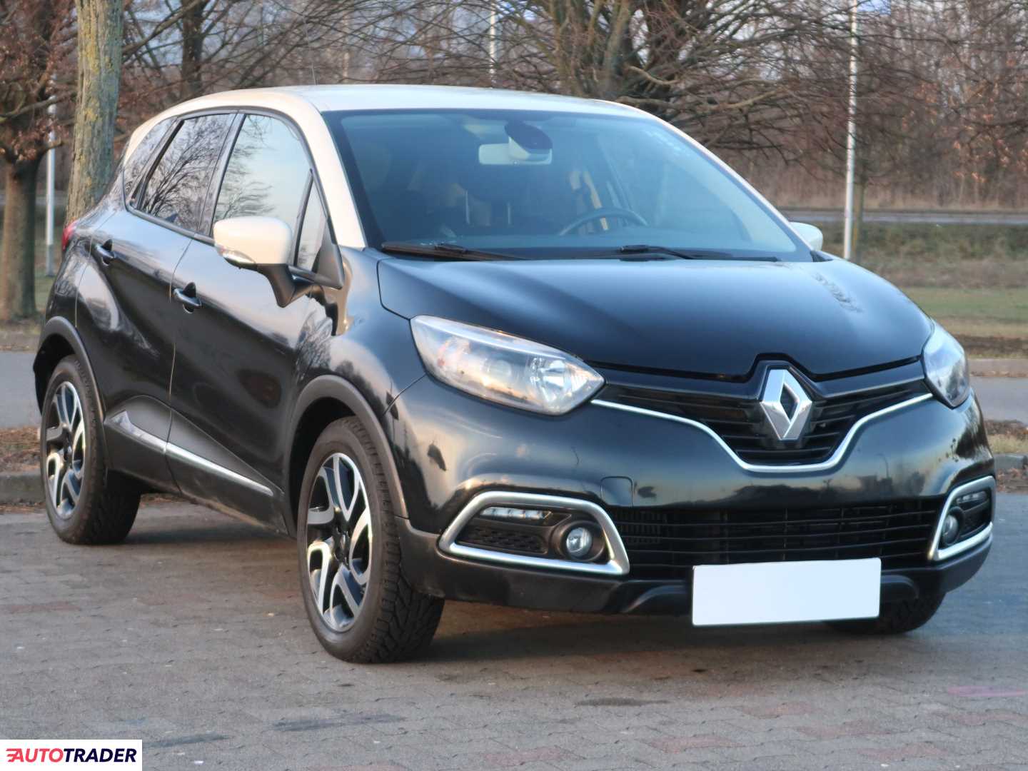 Renault Captur 1.5 88 KM 2014r. (Piaseczno)