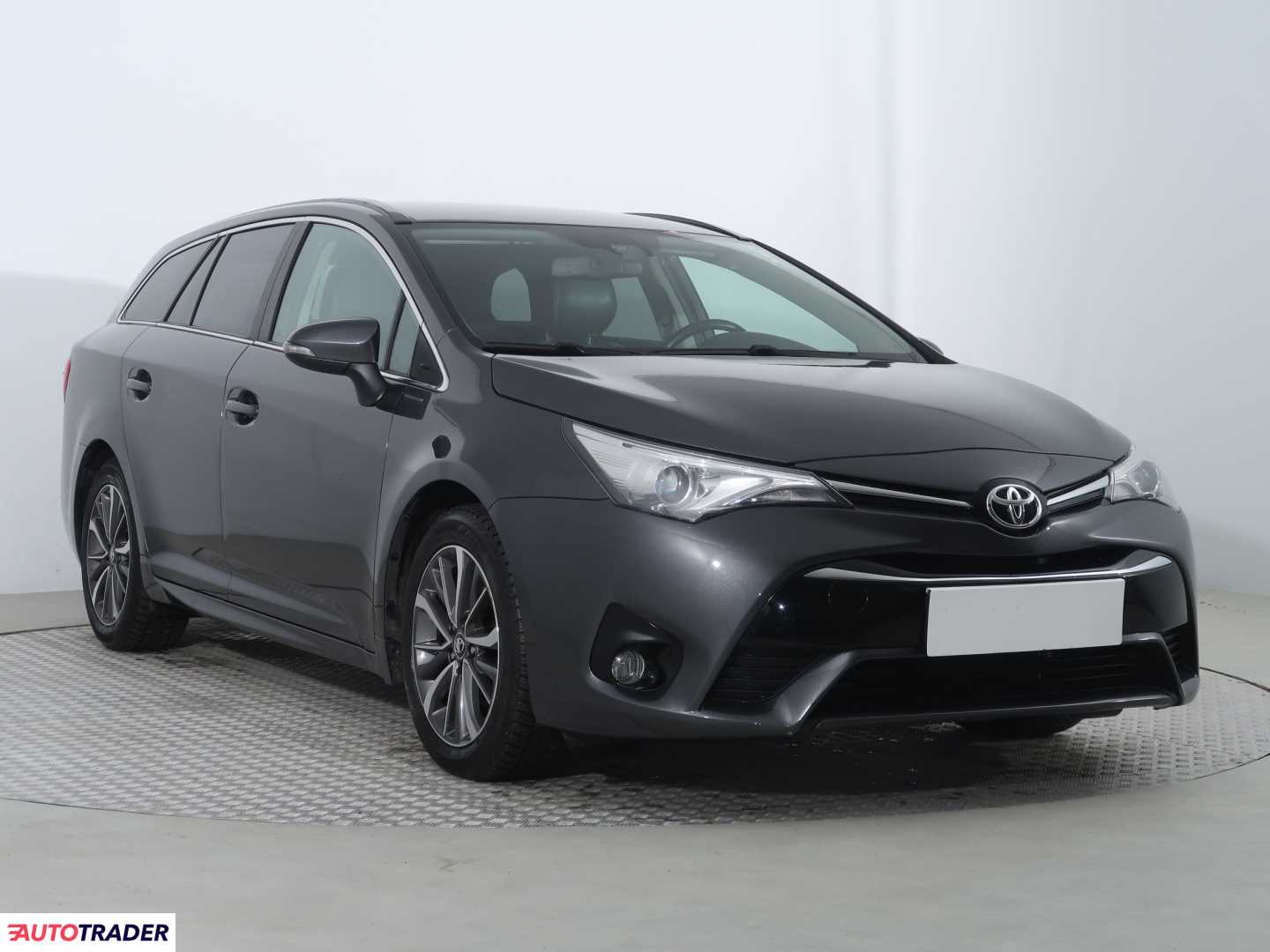 Toyota Avensis 2016 2.0 150 KM