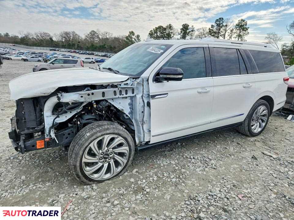 Lincoln Navigator 2023 3