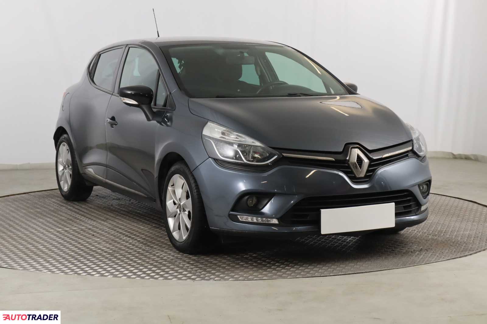 Renault Clio 2016 0.9 88 KM