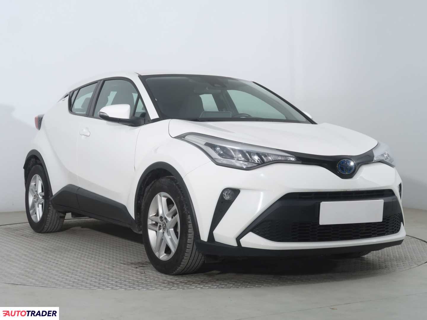Toyota C-HR 2022 1.8 120 KM
