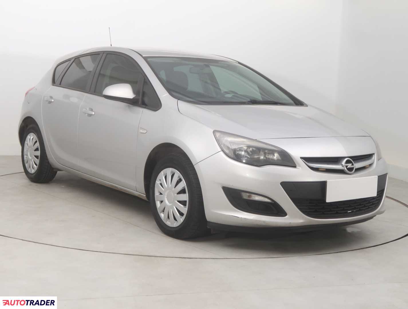 Opel Astra 2015 1.6 108 KM