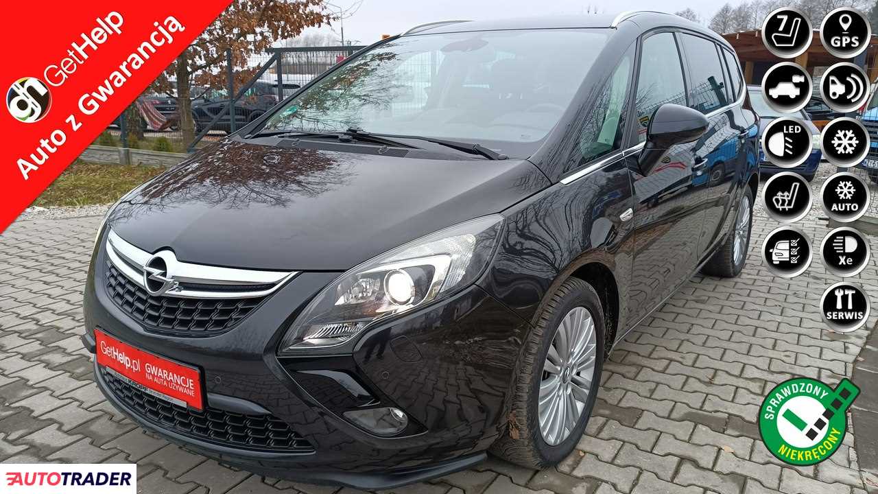 Opel Zafira 2015 1.4 140 KM